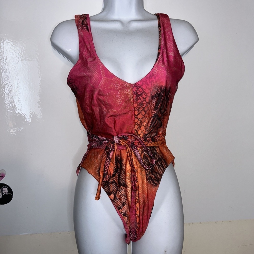 Pretty Little Thing One Piece Swimsuit Snake‎ Skin Size 10